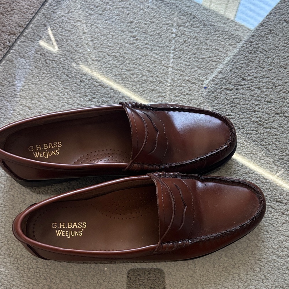 Weejuns women’s Brown Loafers 6.5 Whitney
